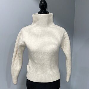 Aritzia Wilfred extra fine merino wool turtleneck sweater size 2XS ivory
